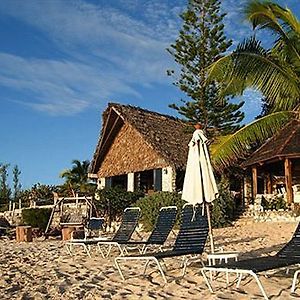 Fernandez Bay Village